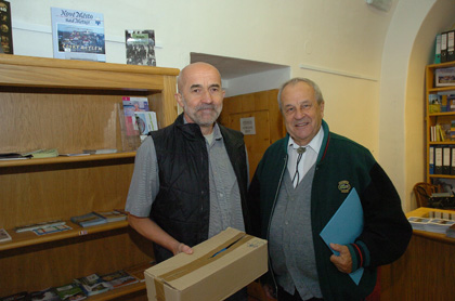 Men 2